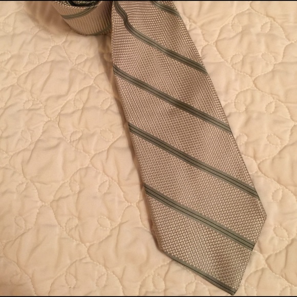 Express Other - Express Necktie